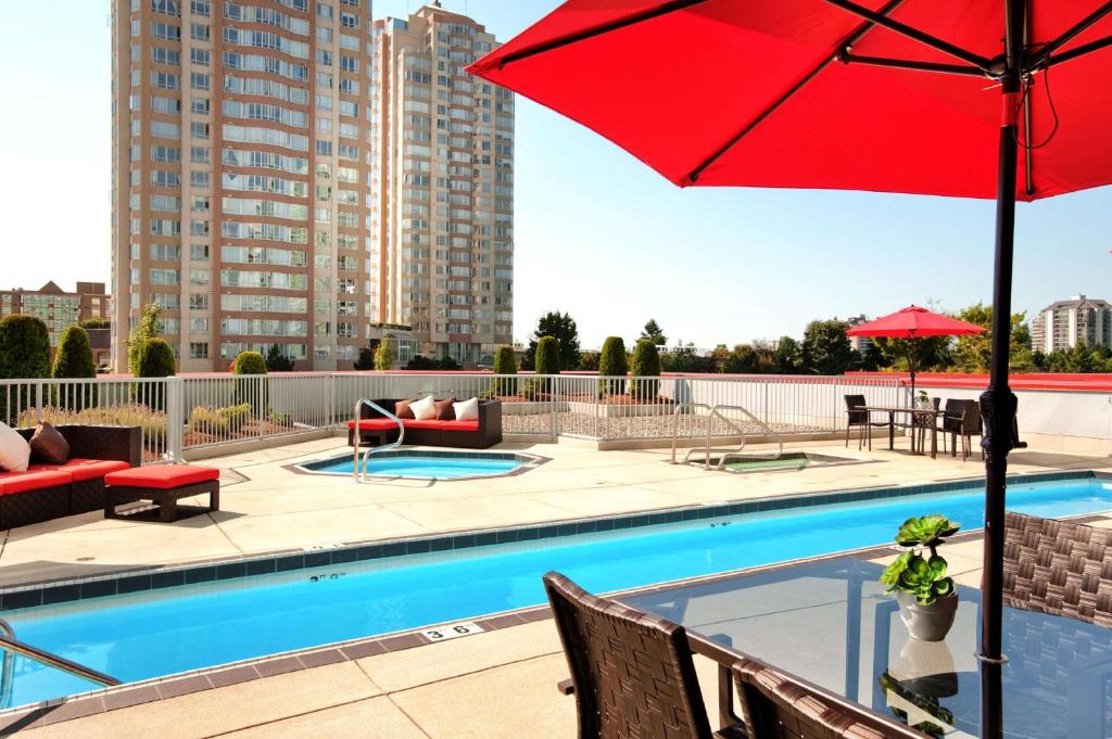 Hilton Vancouver Metrotown photo 4