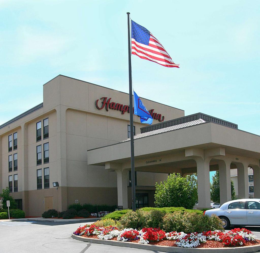 Hampton Inn Fort Wayne-Southwest photo 2