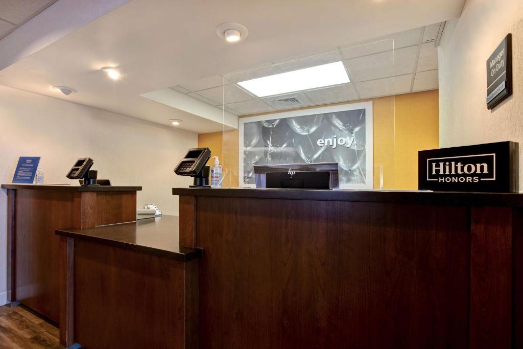 Hampton Inn Fort Wayne-Southwest photo 4