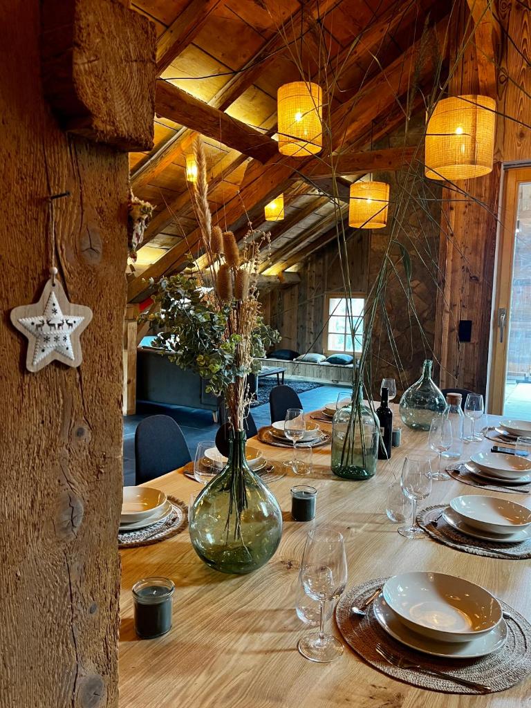 Stone Lake Luxury Lodge