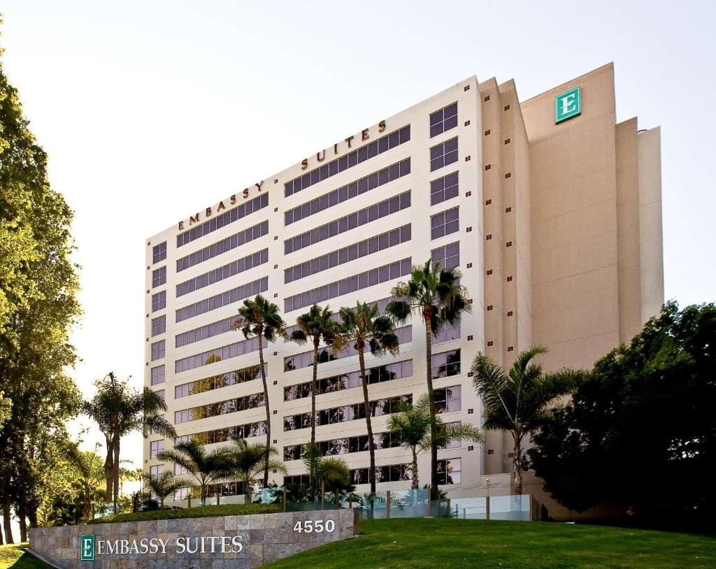 Embassy Suites by Hilton San Diego La Jolla image