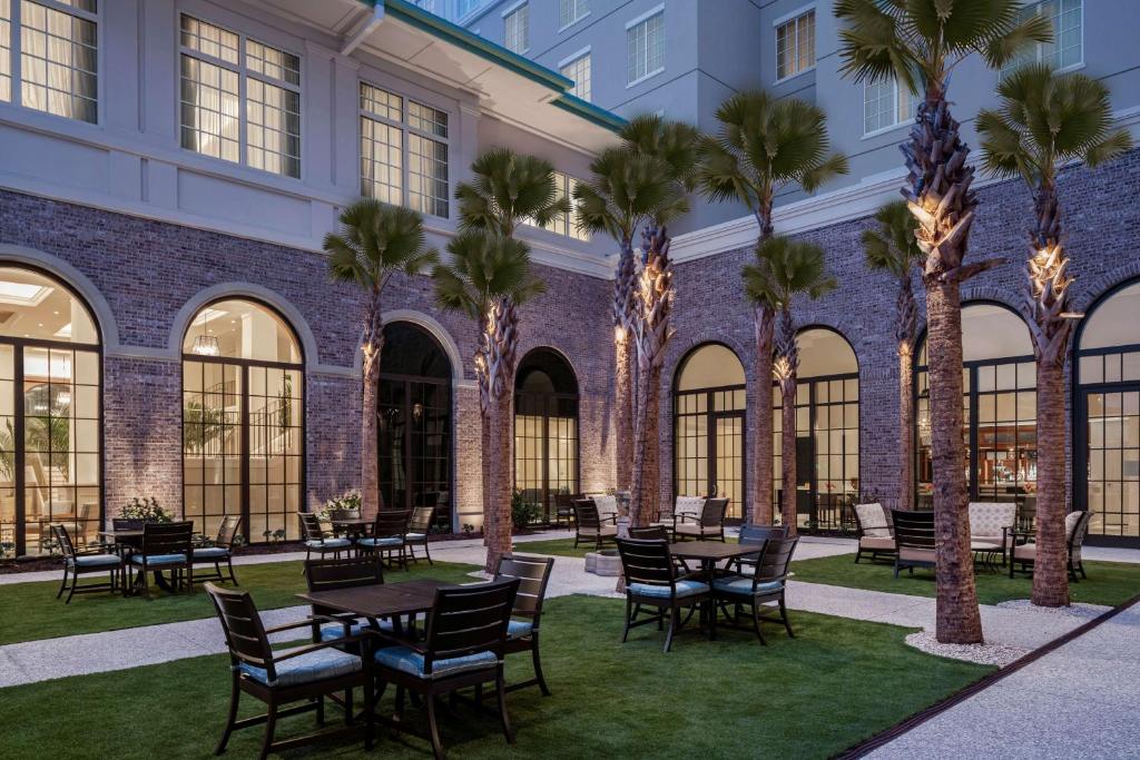 Embassy Suites by Hilton Charleston Harbor Mt. Pleasant photo 3