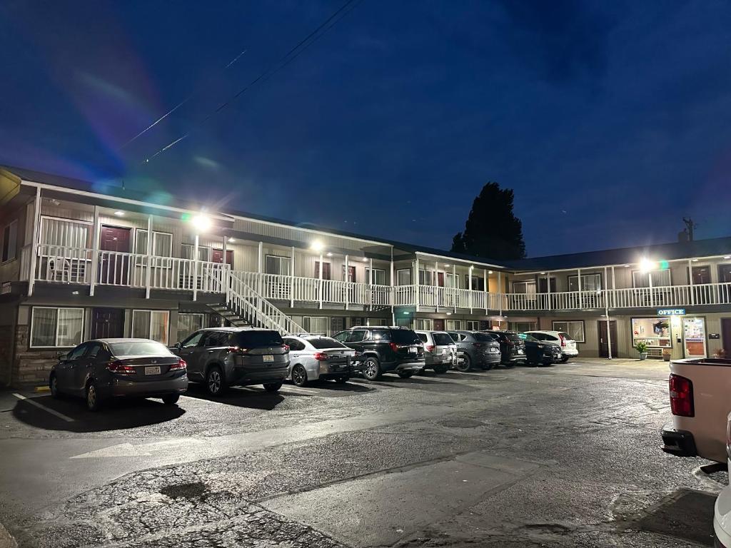 Royal Victorian Motel photo 1