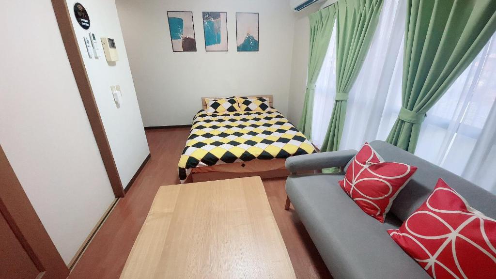 Happy house -405 photo 1