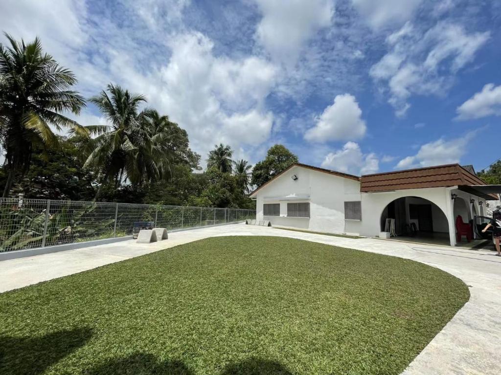 Kiri Kanan Bukit Homestay Kuala Kubu Bahru 左林右舍