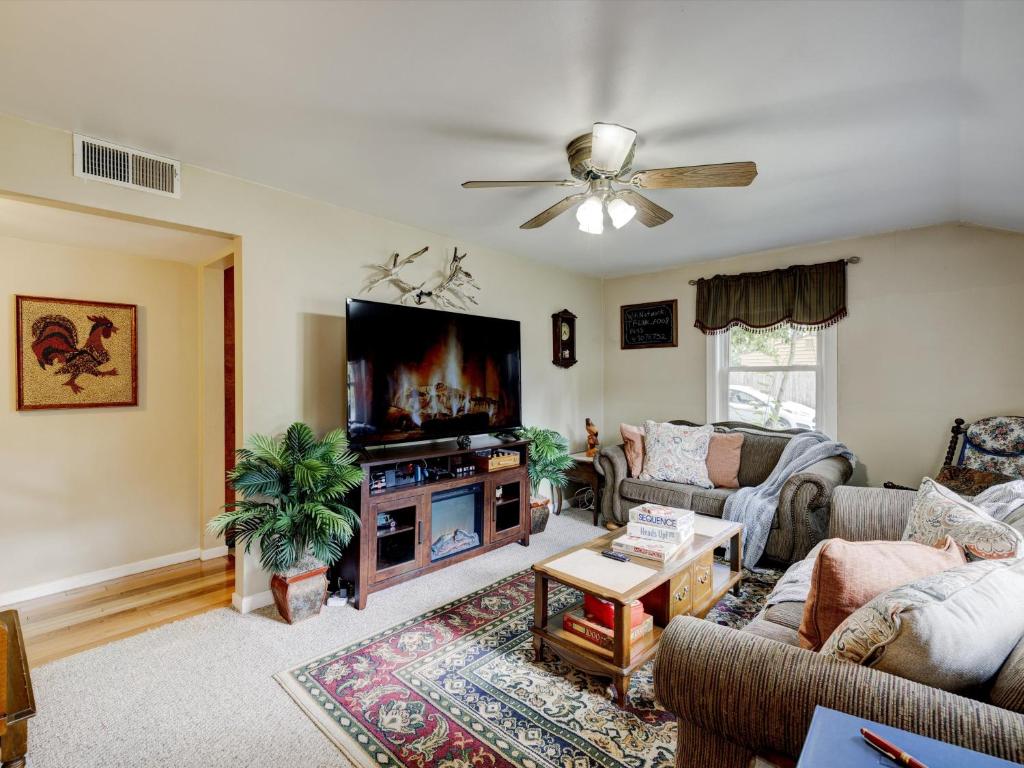 Mid-Century Brick Bungalow Home photo 1