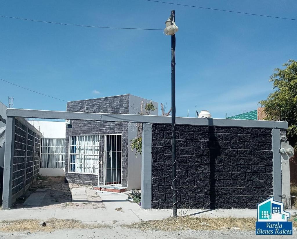 Black House photo 3