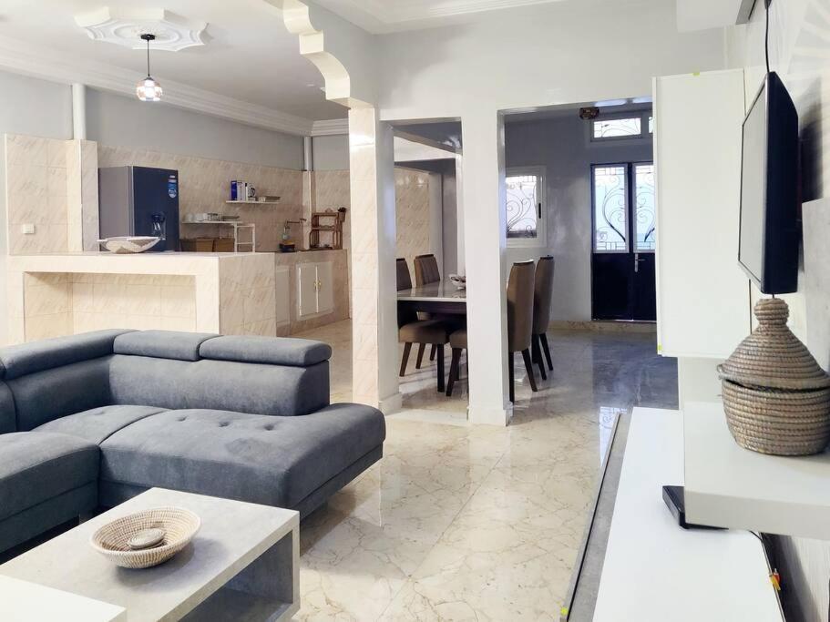 Airy & Spacious 1B Near Downtown photo 4