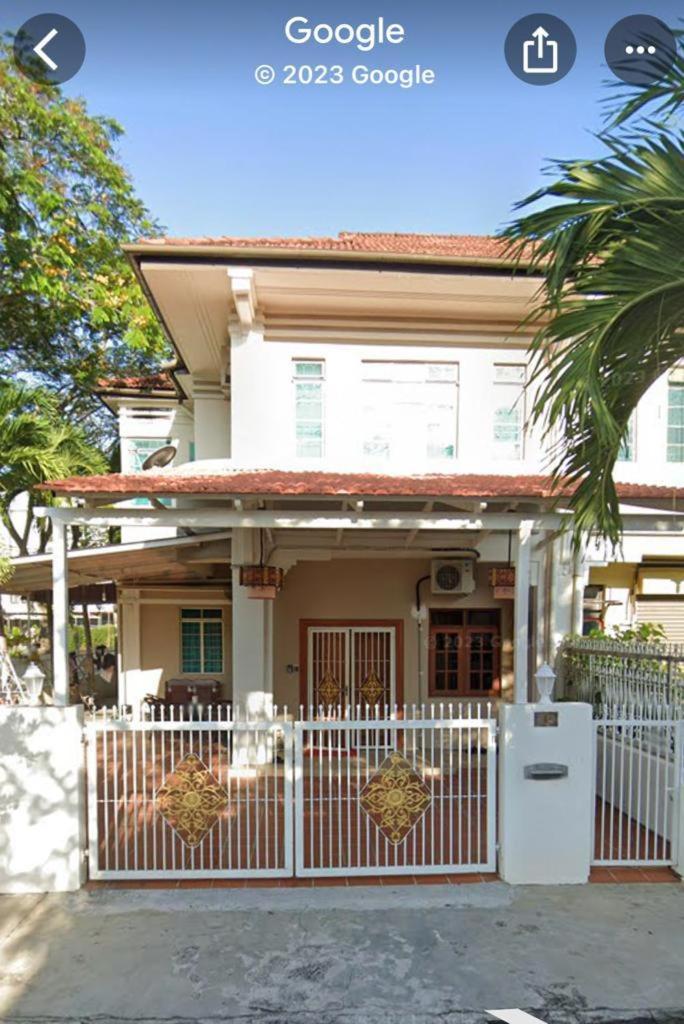 myRoom Georgetown, Off Jalan Burma, Gurney Drive photo 3