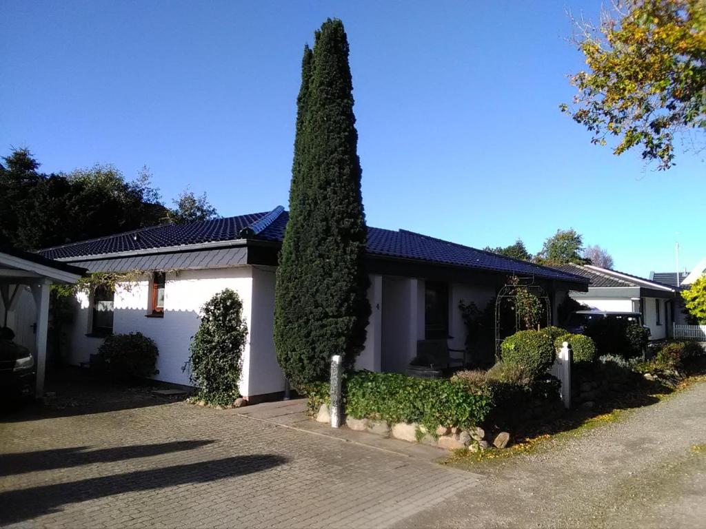 Seeperle 1, Ferienhaus am Leuchtturm mit traumhaftem Garten photo 2