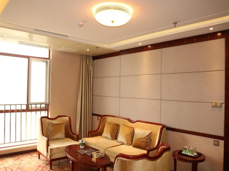 GreenTree Inn Anqing East Yingbin Road High-Speed Railway Station photo 1