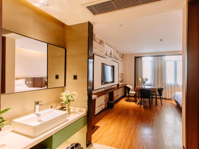GEM Hotel Bozhou College photo 2