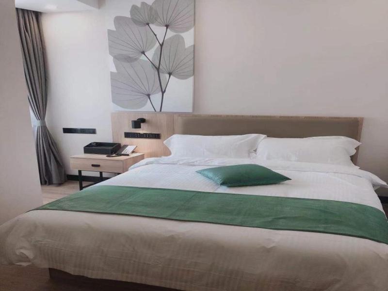 GEM Hotel Bozhou College photo 3