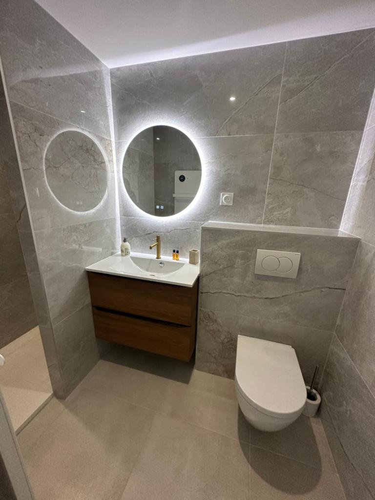 Appartement neuf contemporain photo 2