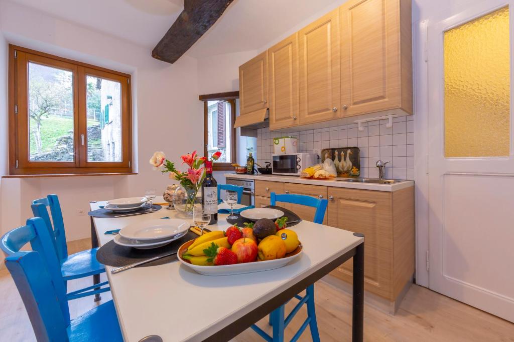 Casa Gialla - Happy Rentals photo 4