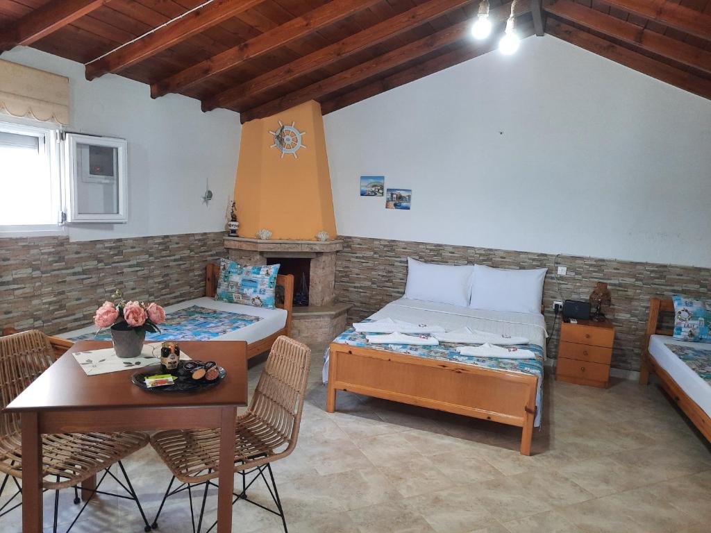 Avgoustos Beach House photo 2