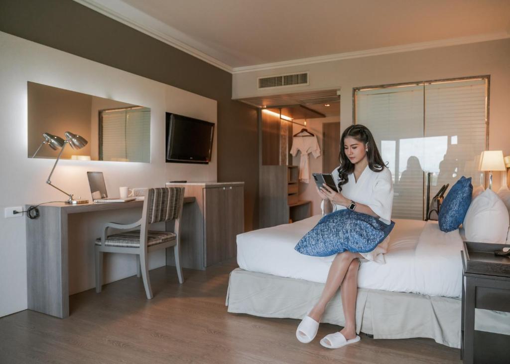 The Grand Riverside Hotel photo 3