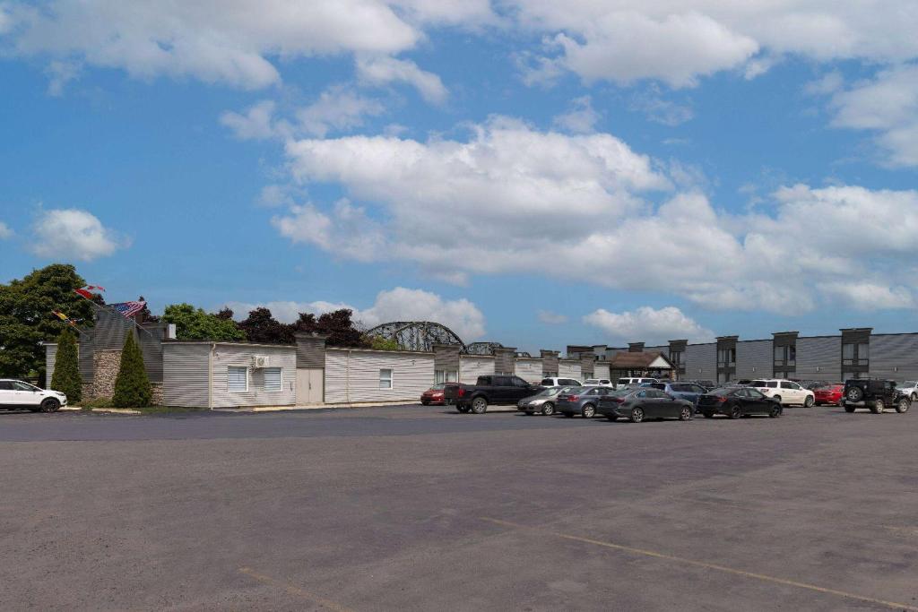 Travelodge by Wyndham Miramichi New Brunswick photo 2