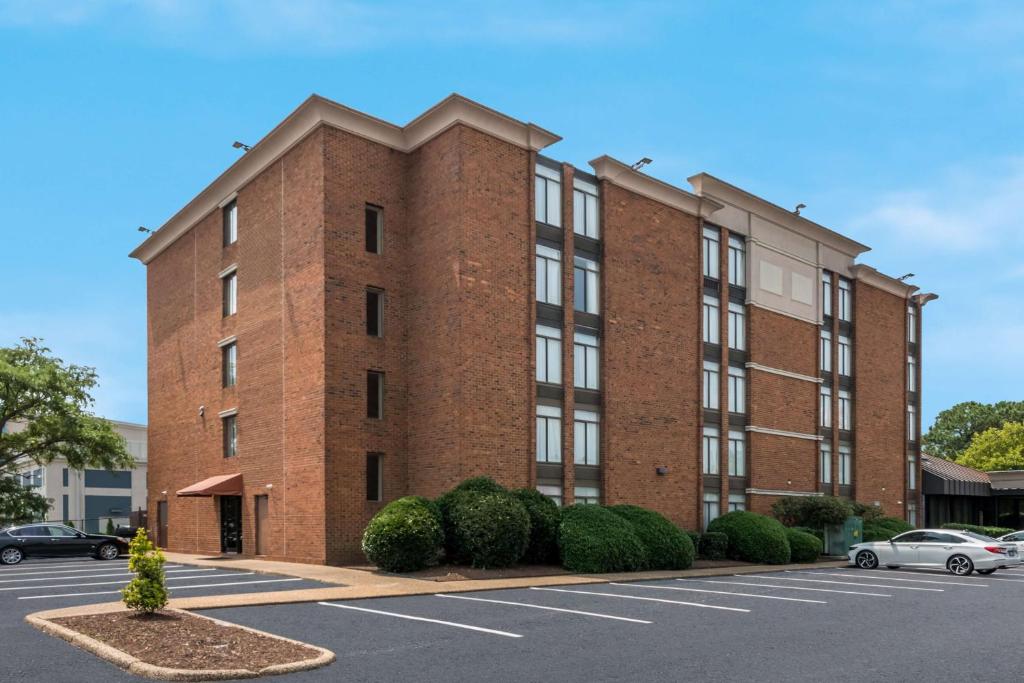 Best Western Hampton Coliseum Inn photo 2