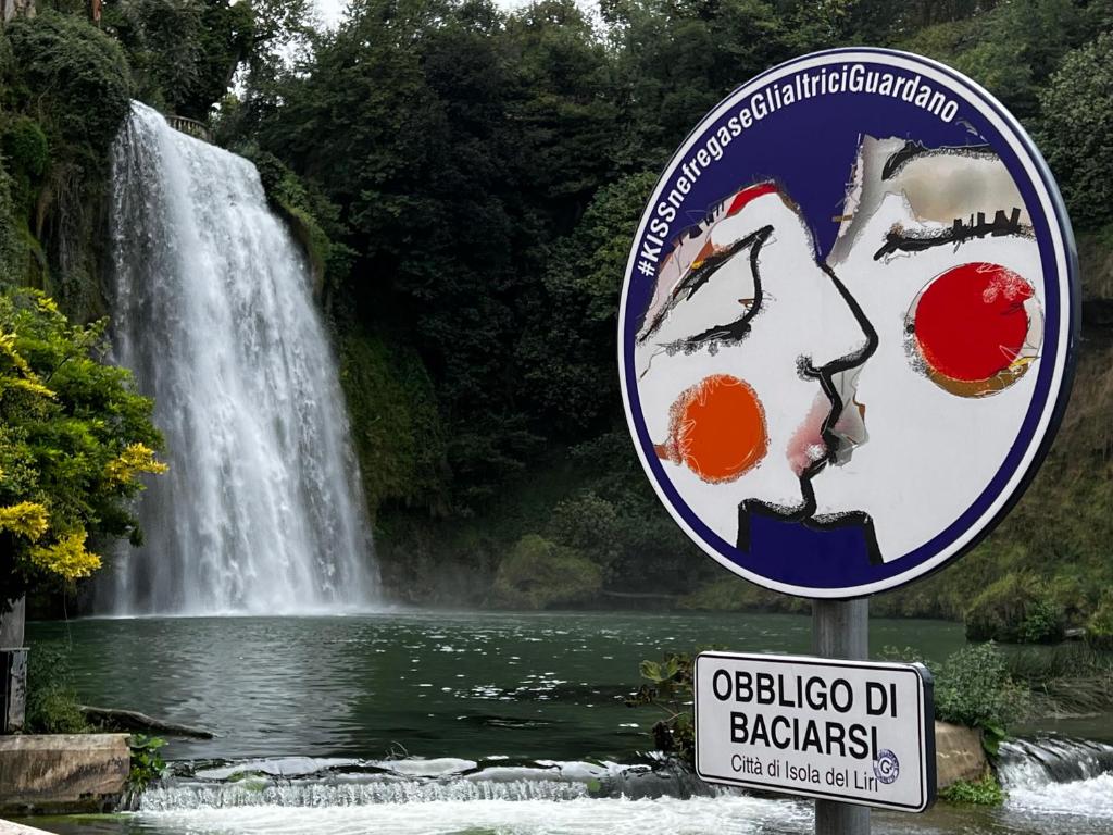 La finestra sulla cascata photo 1
