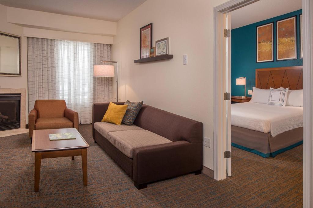 Residence Inn by Marriott Chantilly Dulles South image