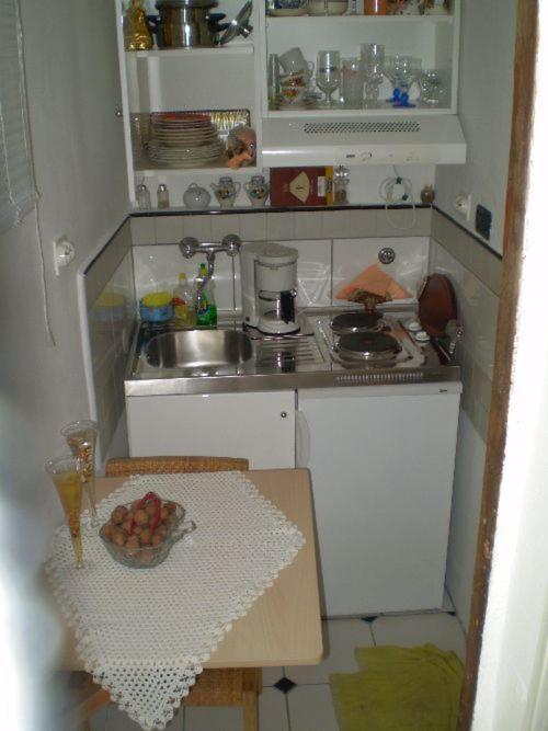 Apartments Varos Room Type - Studio Apartment (2 Adults) - Reica Street