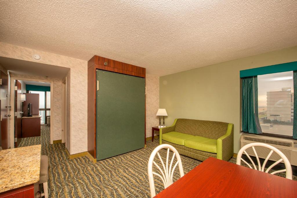 The Breakers Resort Inn photo 4