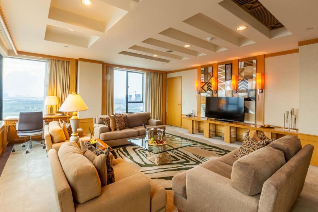 Khách sạn Renaissance Riverside Sài gòn