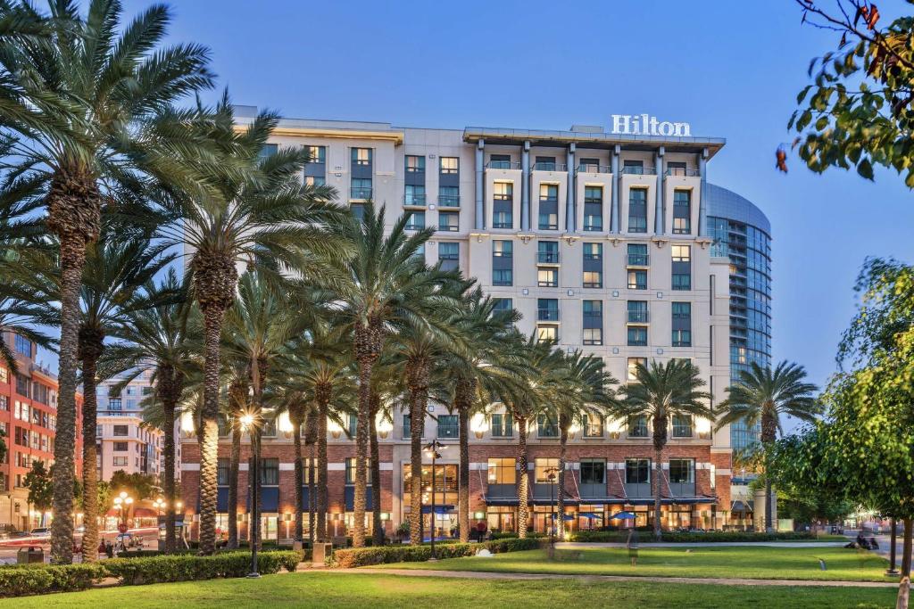 Hilton San Diego Gaslamp Quarter image