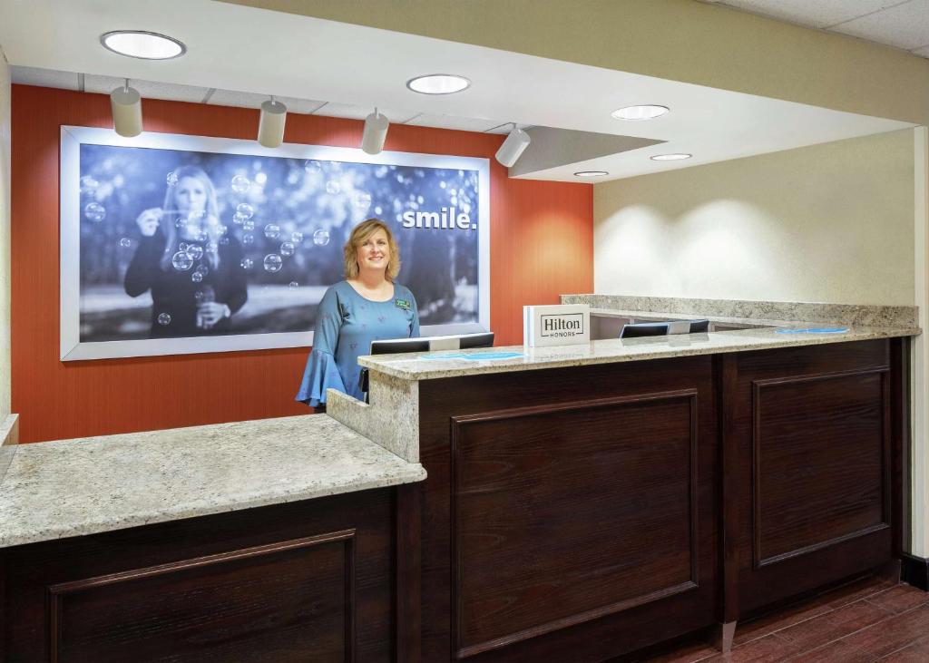 Hampton Inn Dallas Irving Las Colinas photo 2