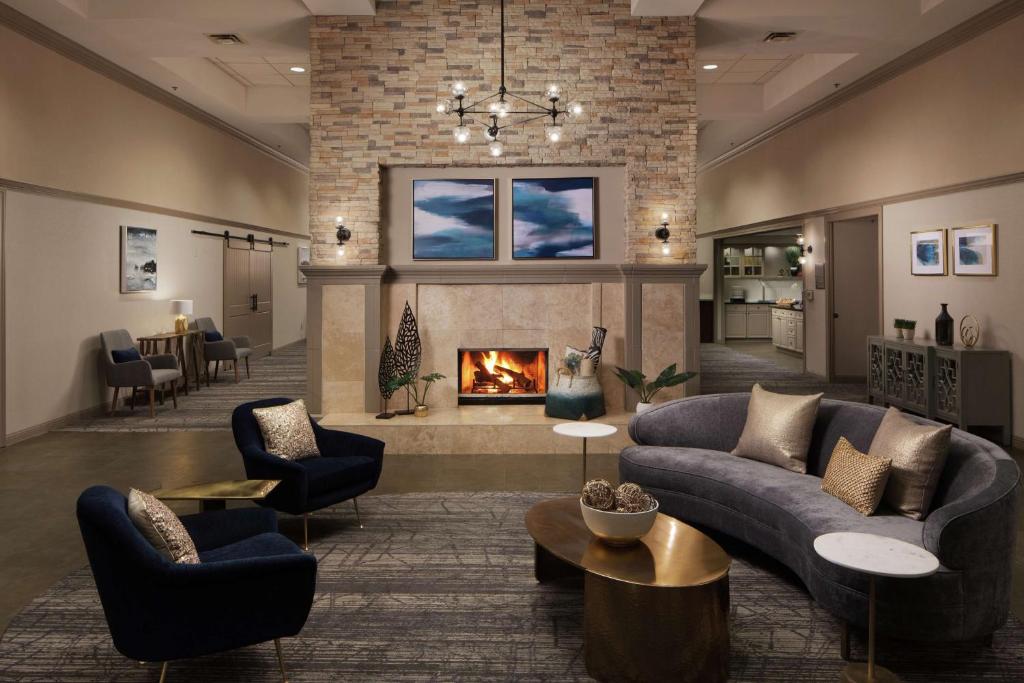 Homewood Suites by Hilton Lubbock photo 1
