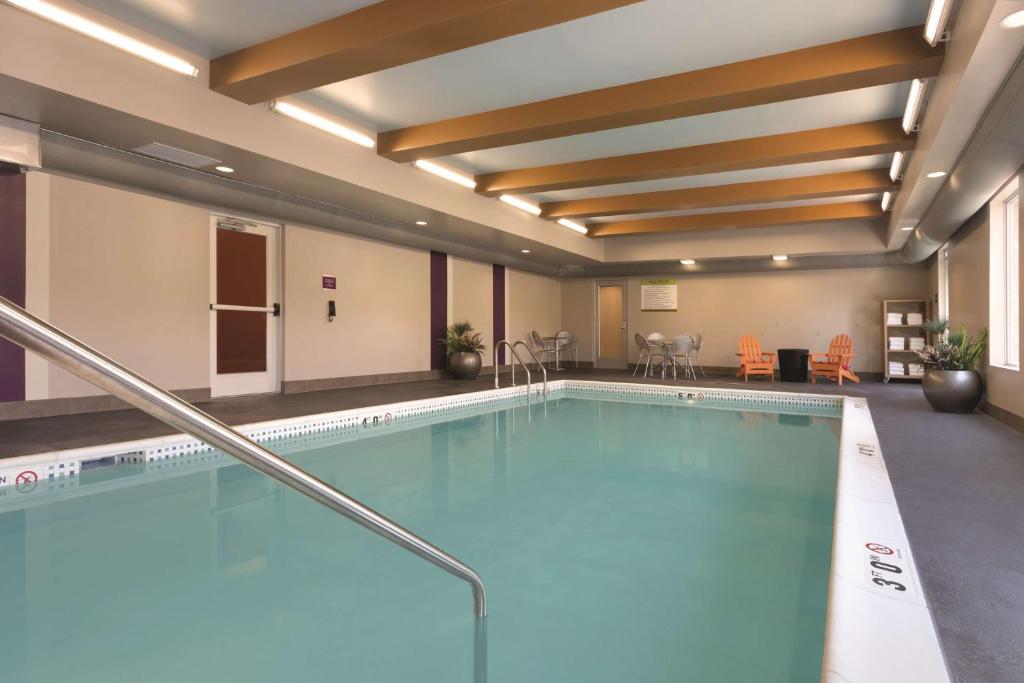 Home2 Suites by Hilton Pittsburgh Cranberry image
