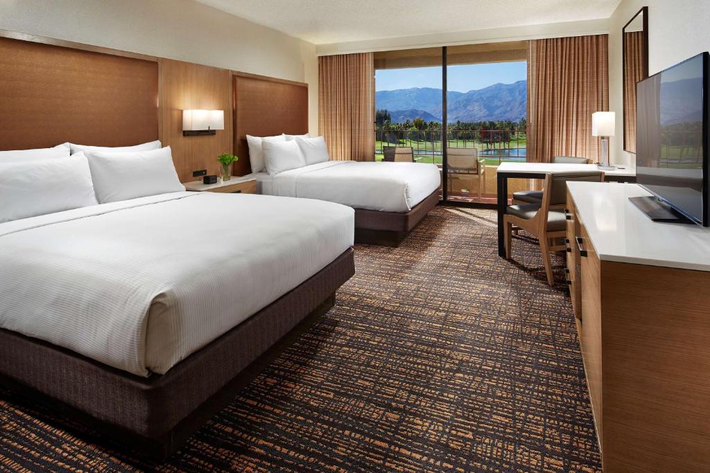 DoubleTree by Hilton Hotel Golf Resort Palm Springs Room Type - Queen Room with Two Queen Beds with View