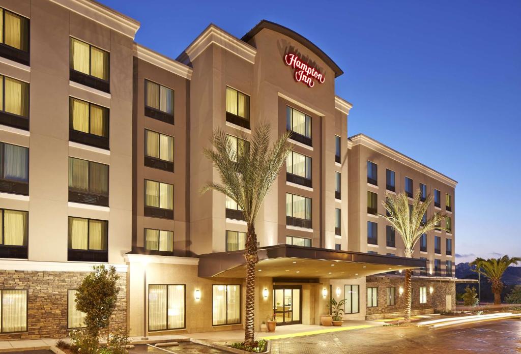 Hampton Inn San Diego/Mission Valley image