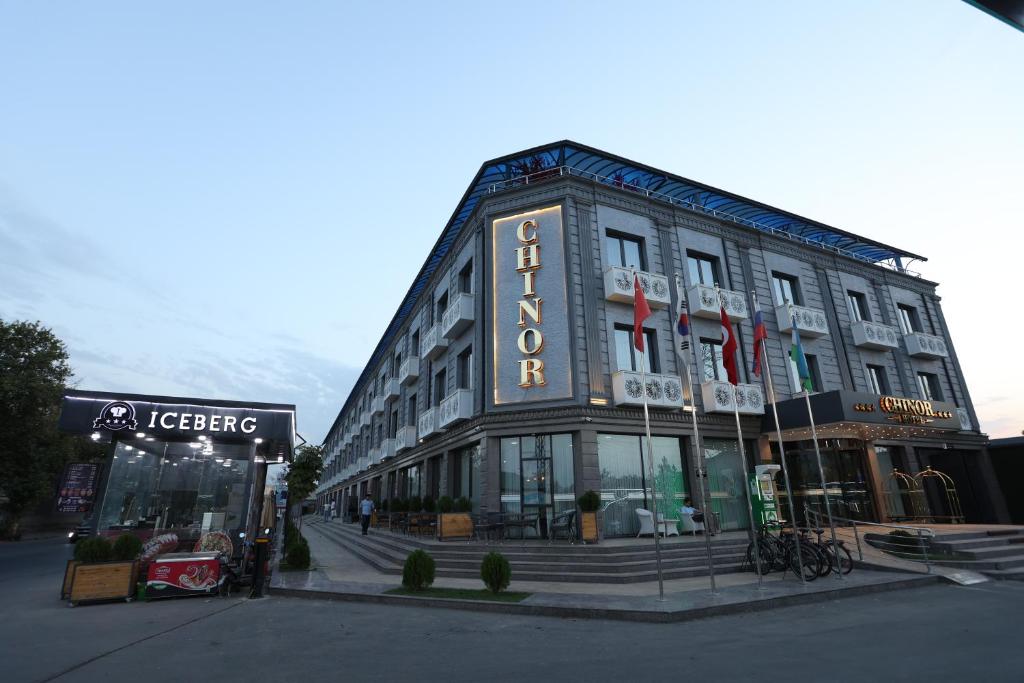CHlNOR HOTEL photo 1
