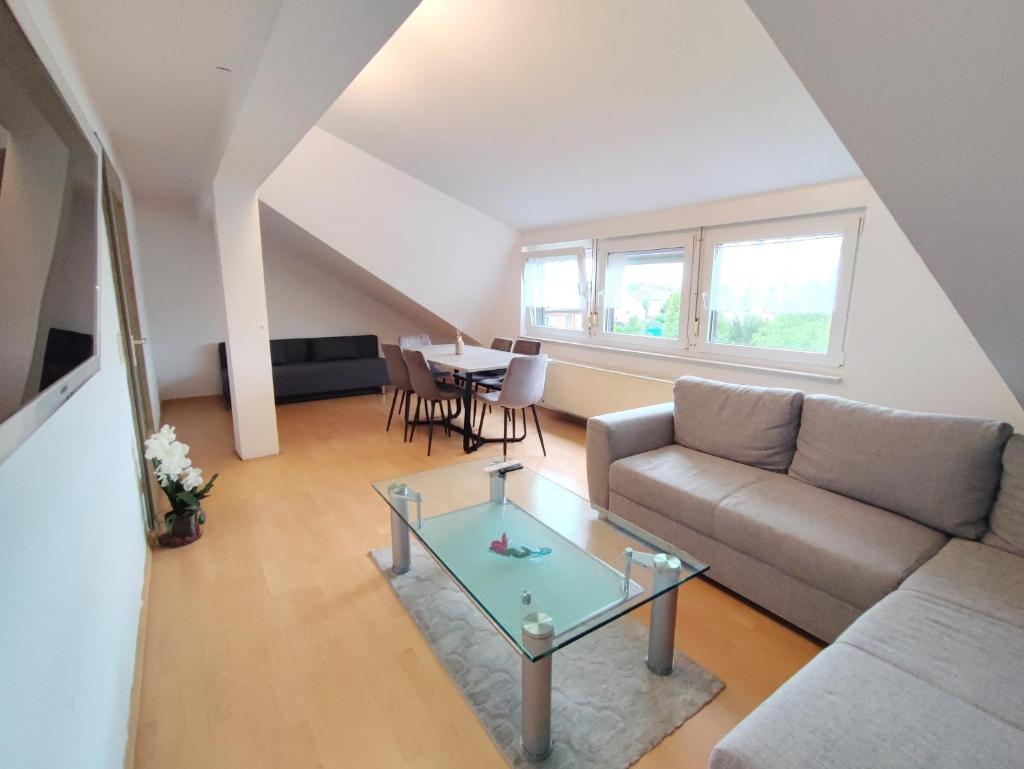 Kein aber feine 3 Zimmer Wohnung photo 3