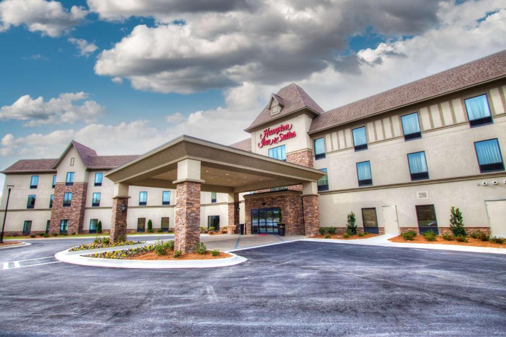 Hampton Inn & Suites Braselton image