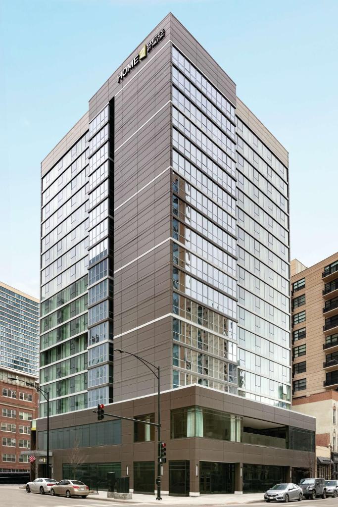 Home2 Suites By Hilton Chicago River North photo 2