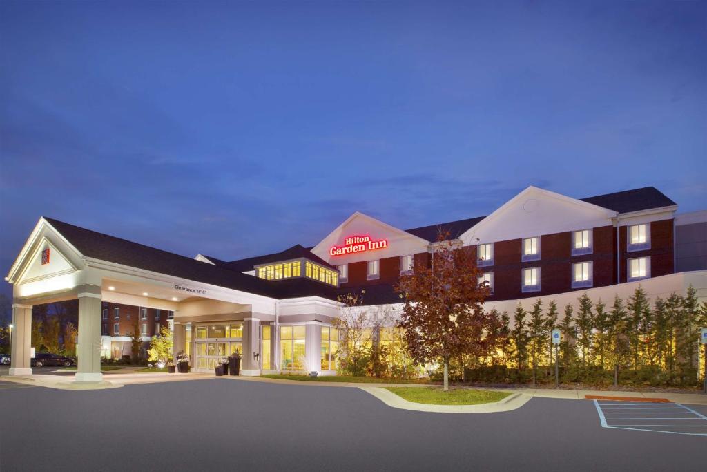 Hilton Garden Inn Detroit/Novi image