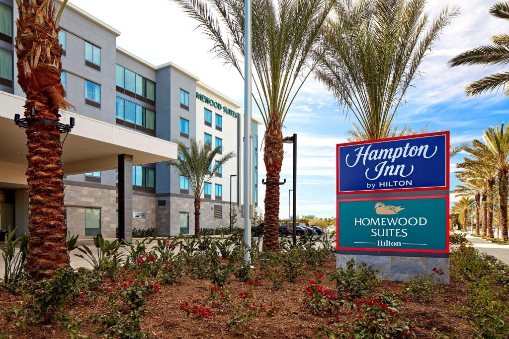 Hampton Inn Long Beach Airport, Ca photo 4