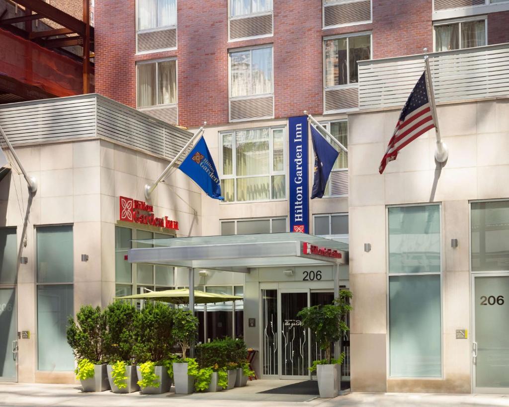 Hilton Garden Inn New York/Manhattan-Midtown East image