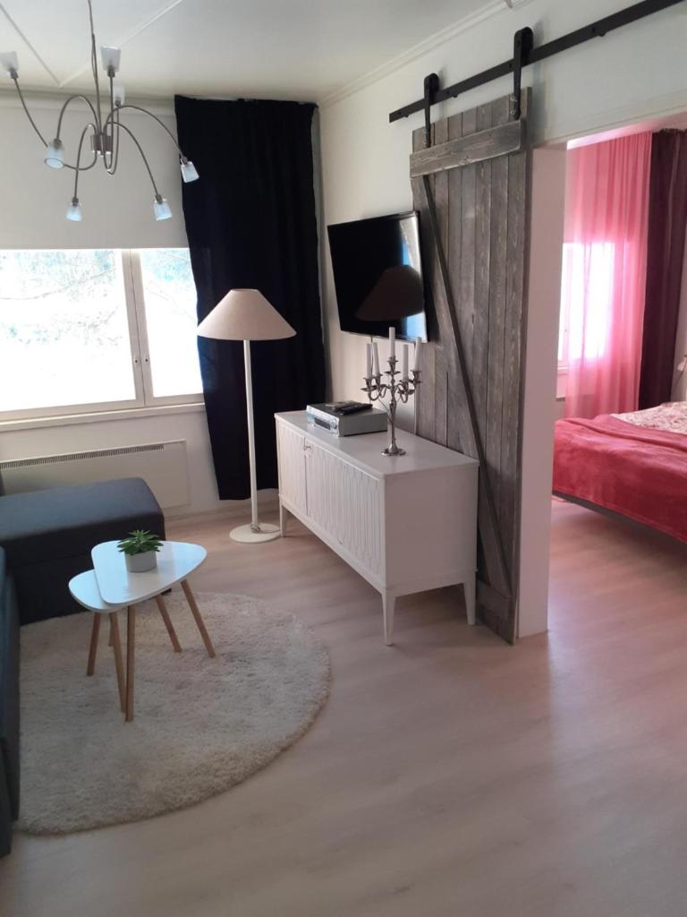 Huone Rauhallisessa Mummolassa photo 2