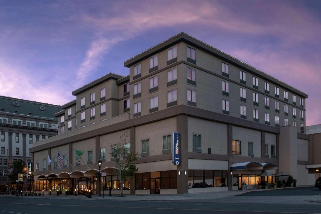 Hilton Garden Inn Yakima Downtown photo 1