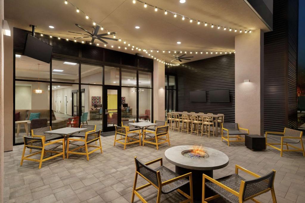 Home2 Suites By Hilton Woodland Hills image
