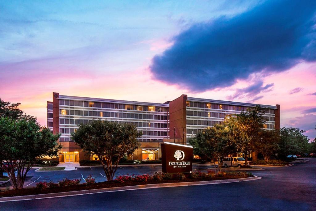 DoubleTree by Hilton Hotel Largo Washington DC photo 2
