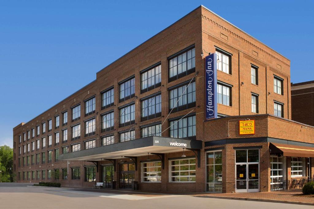 Hampton Inn Huntsville/Village of Providence image