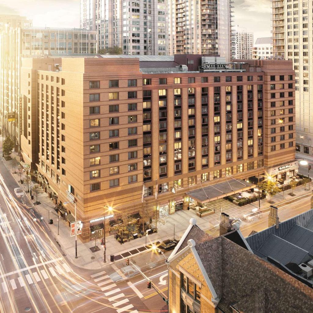 Embassy Suites by Hilton Chicago Downtown River North image
