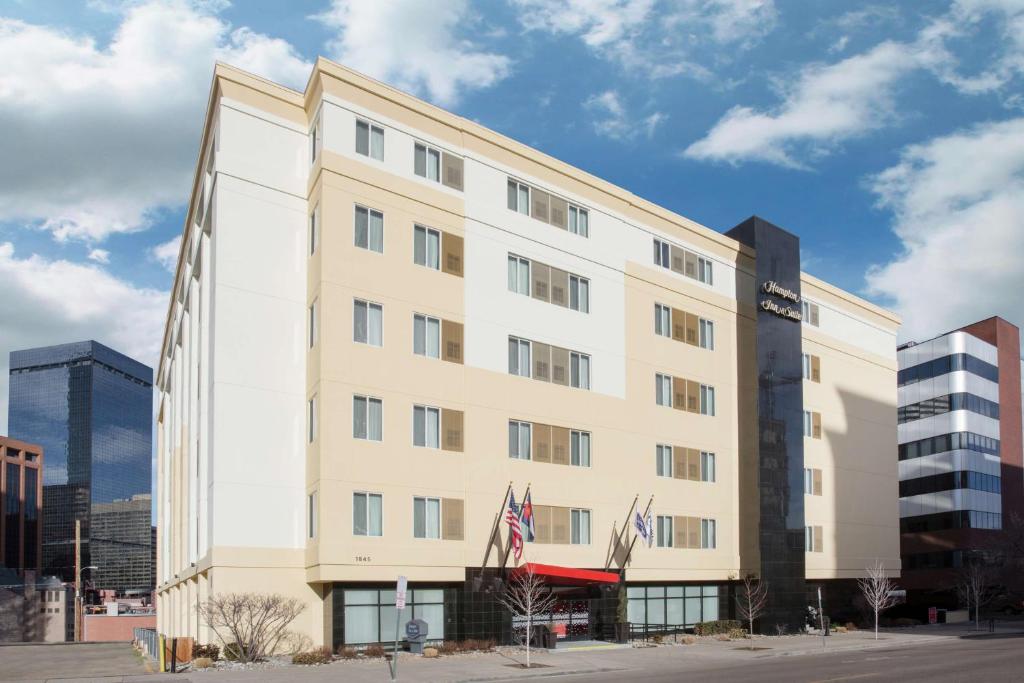 Hampton Inn & Suites Denver-Downtown photo 1