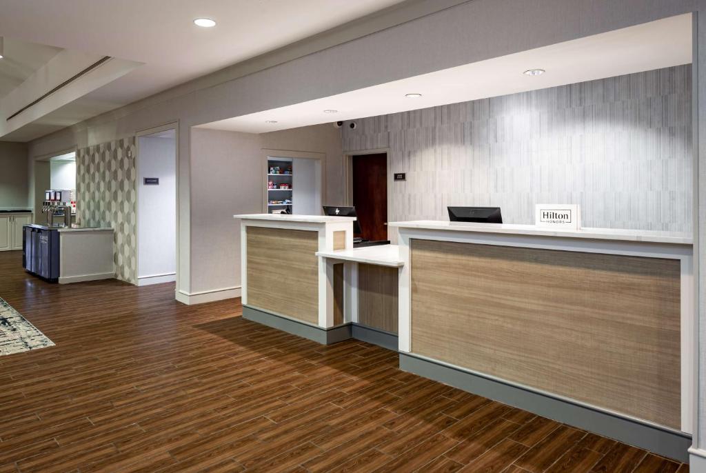 Homewood Suites by Hilton Jacksonville-South/St. Johns Ctr. photo 4