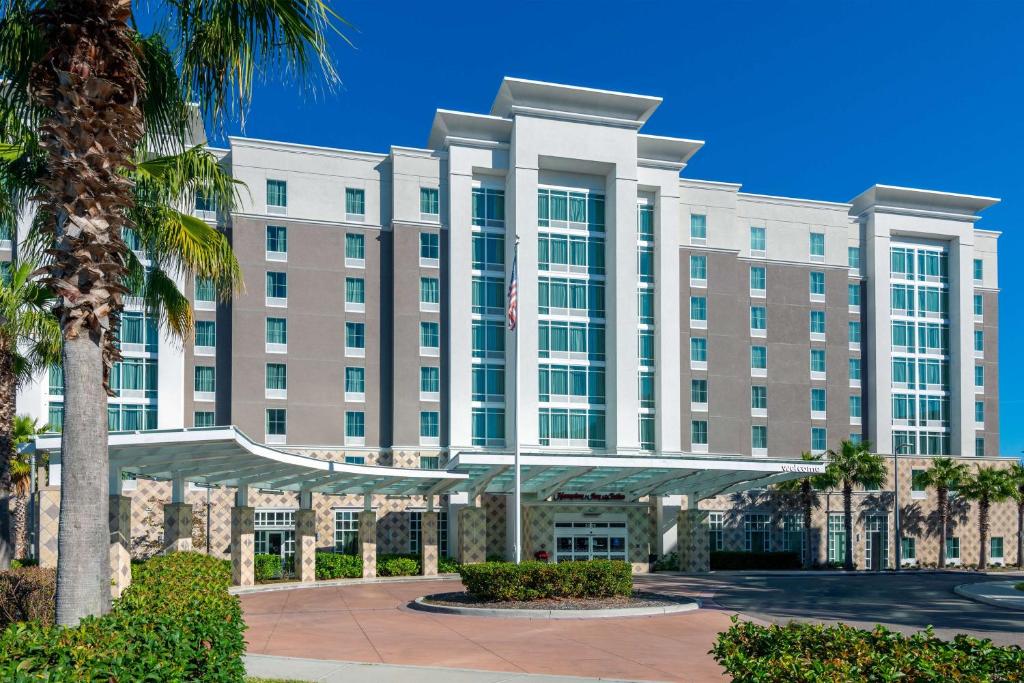 Hampton Inn & Suites Tampa Airport Avion Park Westshore image